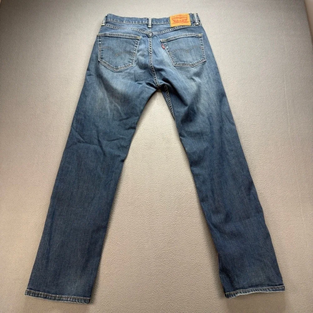 Levis levis 505